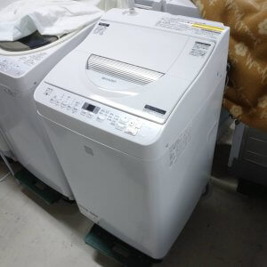 シャープ乾燥機能付き洗濯機5.5kg（ES-T5E5-KW）を買い取りまし